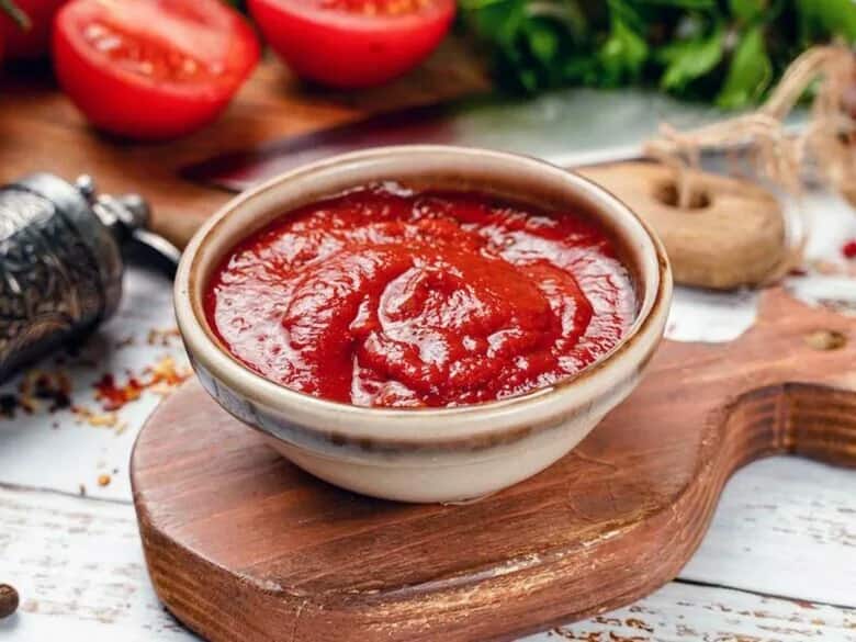 تصویر 4 از رب گوجه فرنگی ماه چین انتخابی مناسب برای تقویت رنگ پایه و حفظ انسجام مزه در غذا